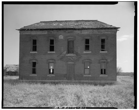 Neville-Kanode Farmstead, Residence, East side of U.S. Highway 81, 2.5 miles south of Kansas-Nebraska state line