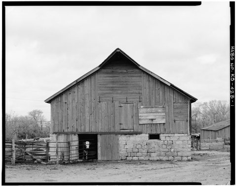 Kandt-Domann Farmstead, Barn, State Route 3