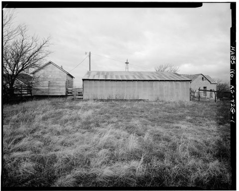 Kandt-Domann Farmstead, Machine Shed, State Route 3