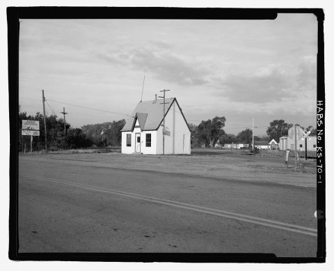 Curve Station, Intersection of Highway K-383 & Bryant Road