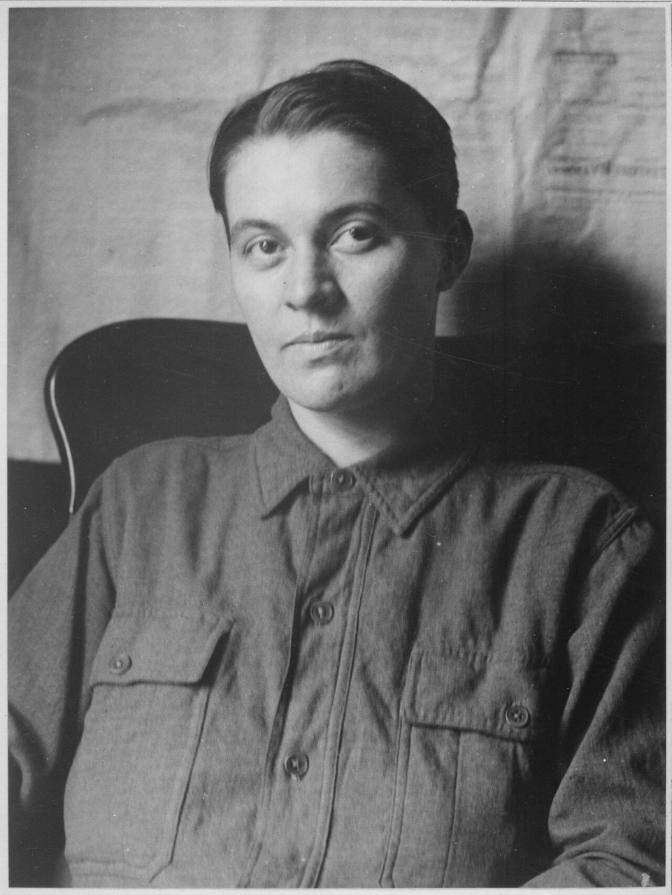 Hazel Carter of Douglas, Arizona, donned an Army uniform to stay with her soldier husband. She stowed away on the ship …