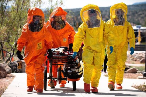 Arizona National Guard Unit provides expertise to First Responders 150404-Z-LW032-342