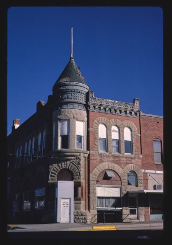 Bank, angle 1, Kansas & Main