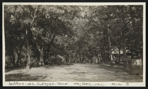 Souvenir - No. 2 - Riverside - Park. Halstead - Kans