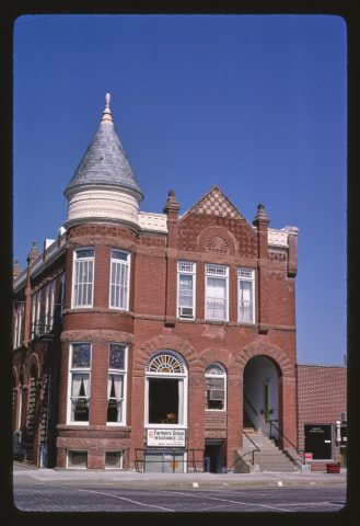 First National Bank, Main and Fifth Streets