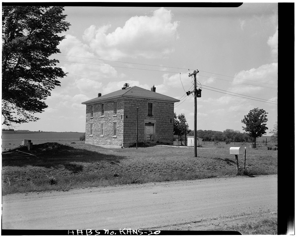 Albany Schoolhouse, 2 miles north of Sebetha