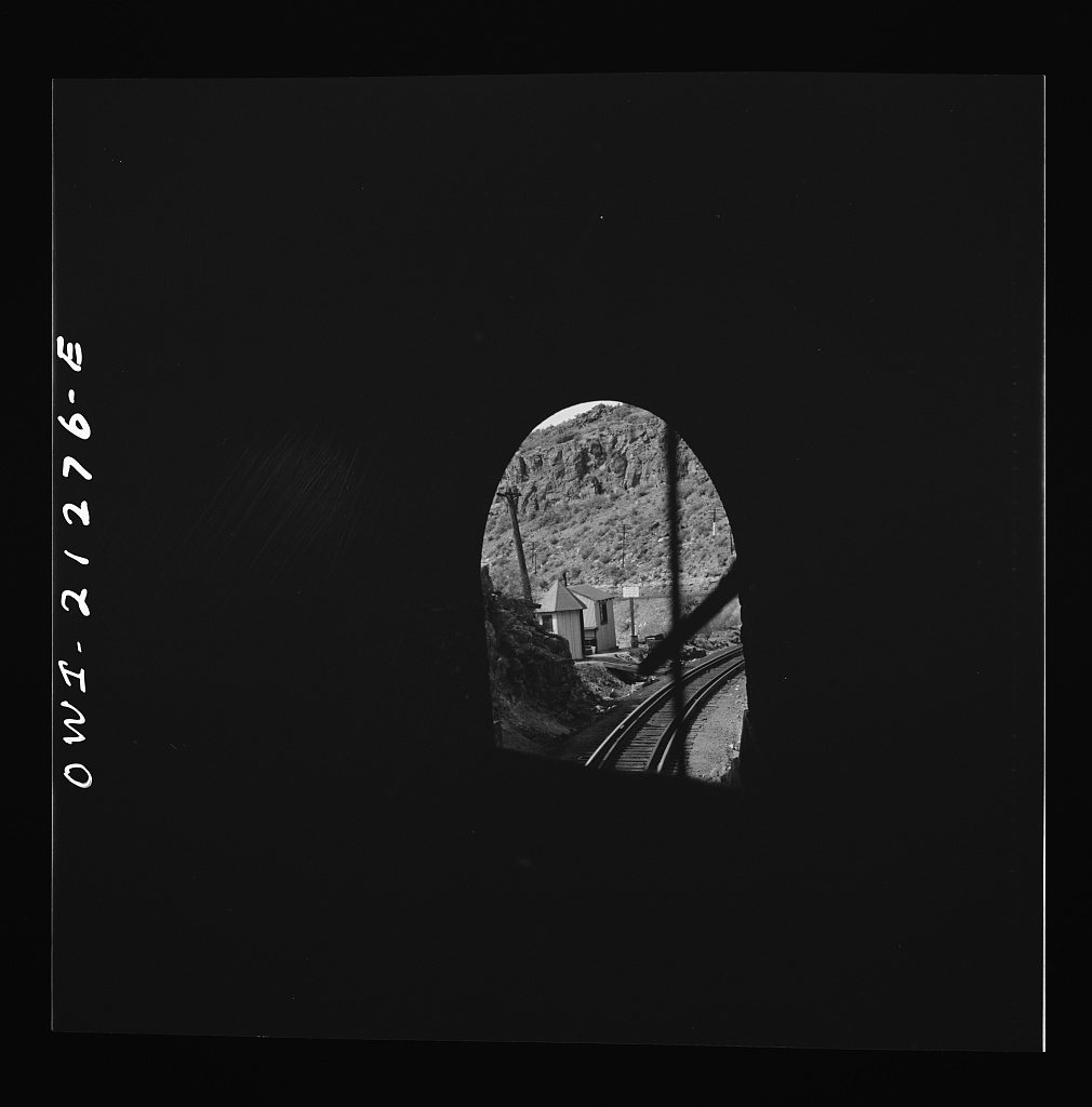 Williams (vicinity), Arizona. A train on the Atchison, Topeka and Santa Fe Railroad between Winslow and Seligman, Arizo…