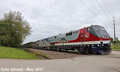 Amtrak 42 & 174 Leads a Late -4 Southwest Chief 5-1-17