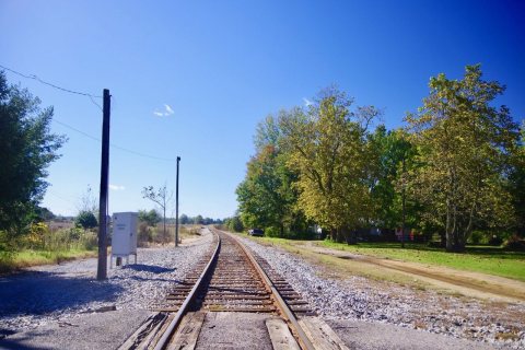 Nebo-RR-tracks-ky