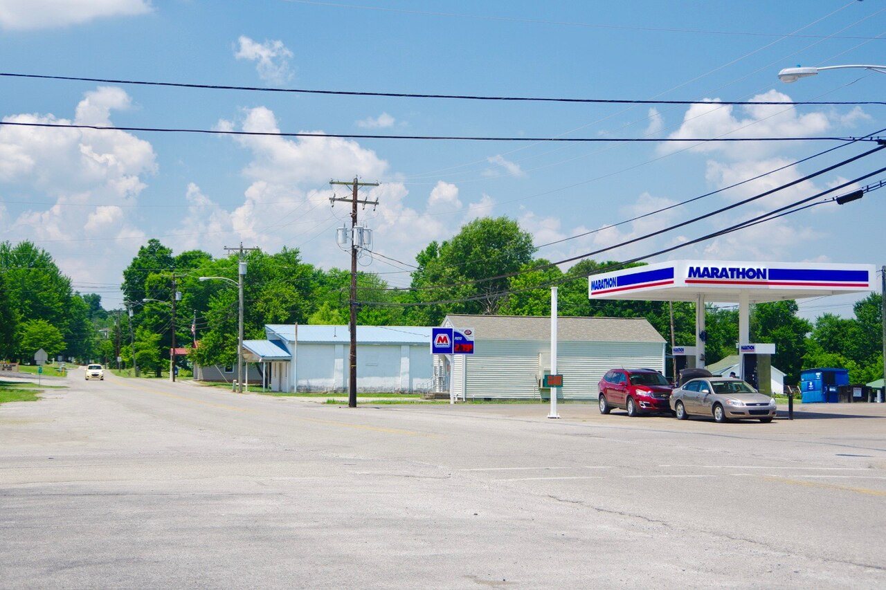 Centertown-85-69-ky