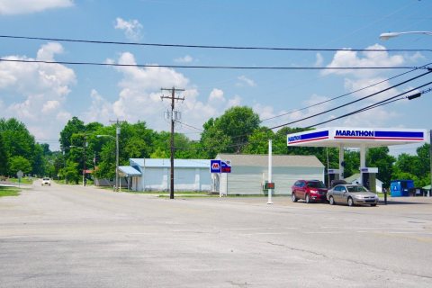 Centertown-85-69-ky