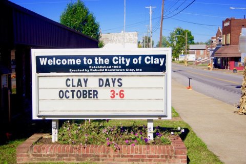 Clay-welcome-sign-ky