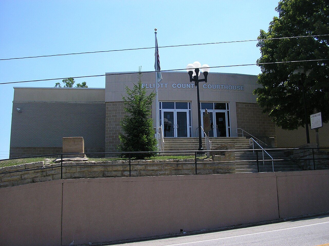 Elliott County, Kentucky courthouse