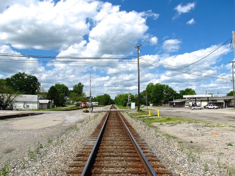 Burgin-RR-tracks-ky