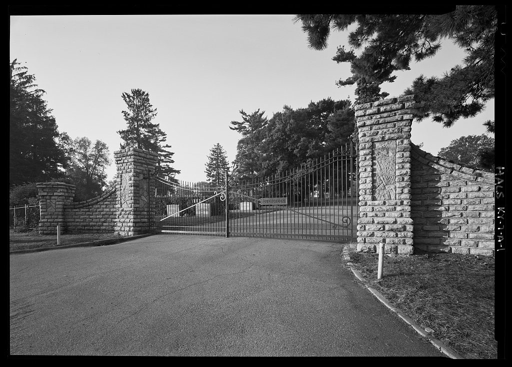 Evergreen Cemetery, Soldiers' Lot, 25 South Alexandria Pike