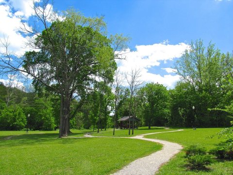 Brodhead-Depot-Park-trail-ky