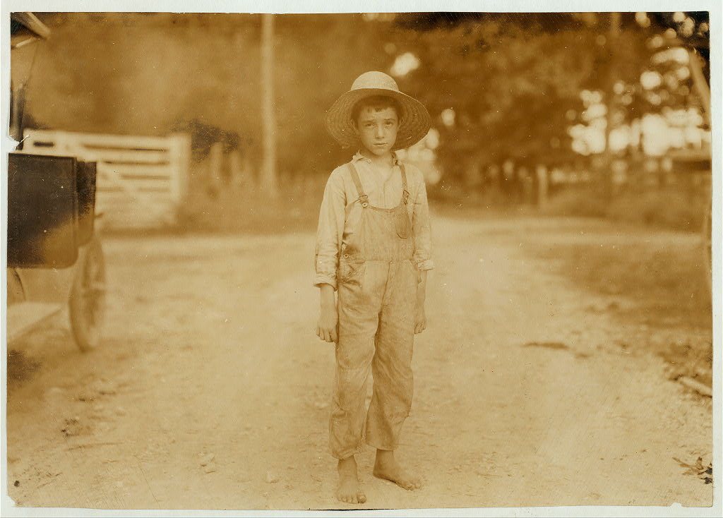 9-year old tobacco worker. Location: Hardin County--Sonora [vicinity], Kentucky