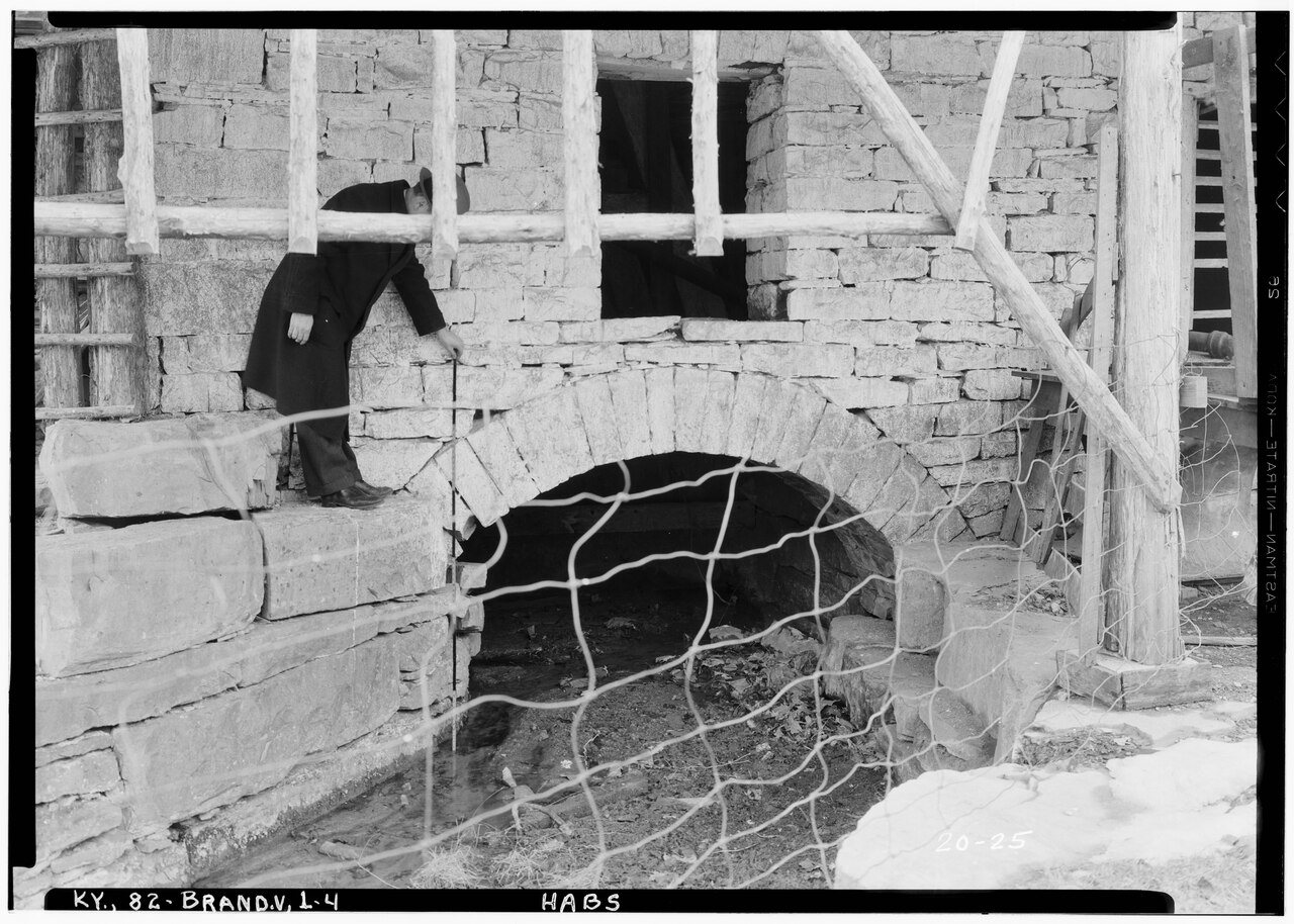 Historic American Buildings Survey Theodore Webb, Photographer, Mar. 21, 1934 DETAIL OF WATER SPILLWAY - Doe Run Hotel,…