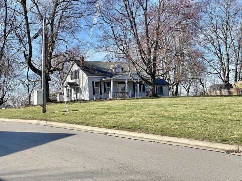 Bedinger House, Main Street and Bedinger Avenue