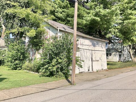 Garage, Jefferson Street