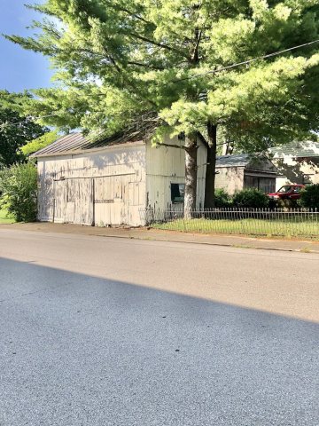 Garage, Jefferson Street
