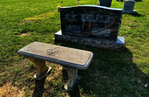 Danny Ray Johnson headstone in Mount Washington, Kentucky (20 April 2023, W view)