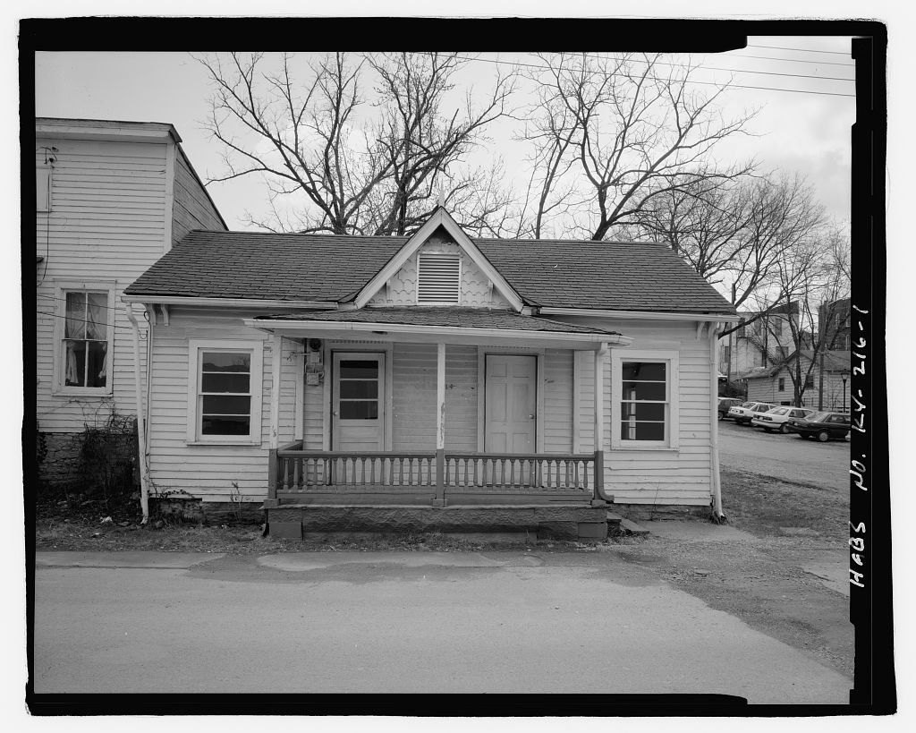 Ed Robinson House, 214 Oregon Street