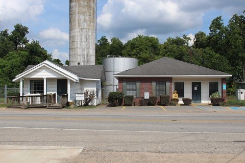 Oak Ridge, LA Town Hall and Library