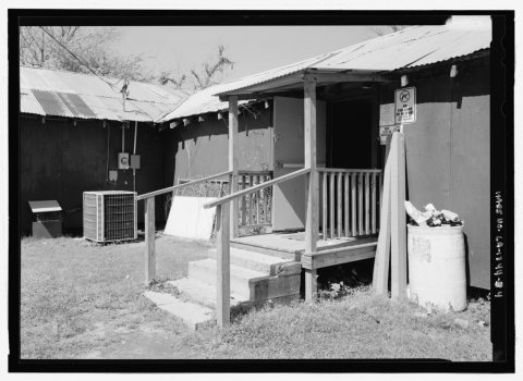 DETAIL VIEW OF ENTRY - Bubba's Juke Joint, 3410 Louisiana State Highway 484, Natchez, Natchitoches Parish, LA