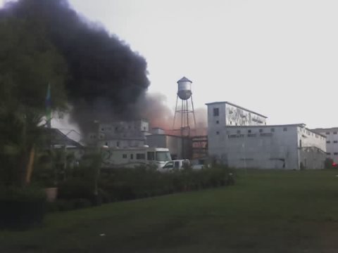 Kaplan Liberty Rice Mill Fire 4-11-2007 Pic 5