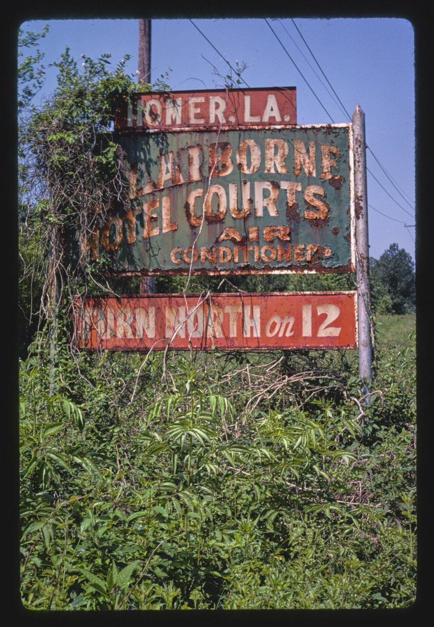 Claiborne Hotel Courts sign, west of Simsboro