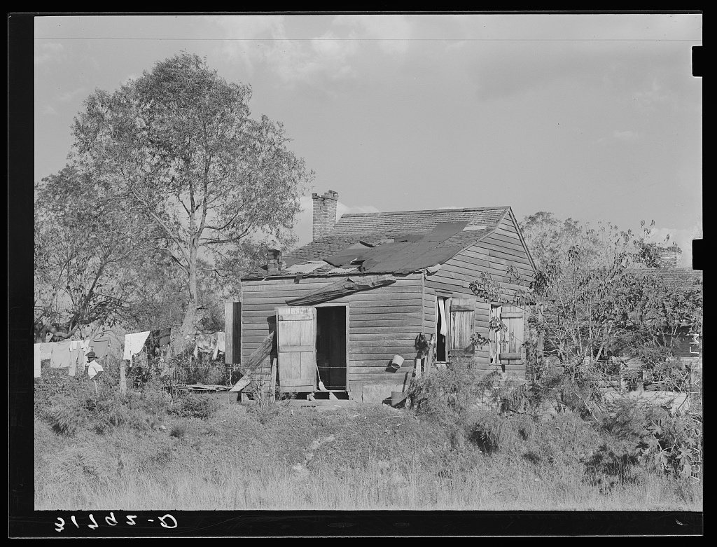 Home of Negro plantation worker near New Roads, Louisiana