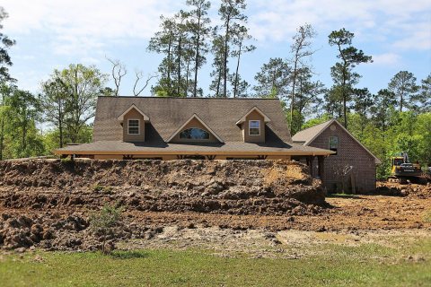 While many homes in Vinton, La., were flooded, Thor McCaughey's property stood dry, thanks to some smart thinking and p…