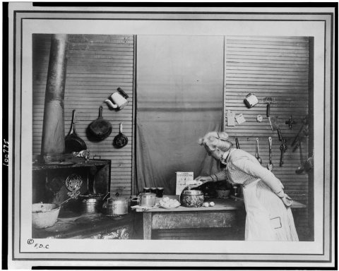 Modern cooking, no. 1 - J.G. Ewing, photographer, Crowley, Louisiana