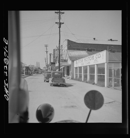 [Franklin, Saint Mary Parish], Louisiana. Truck entering on U.S. Highway 90
