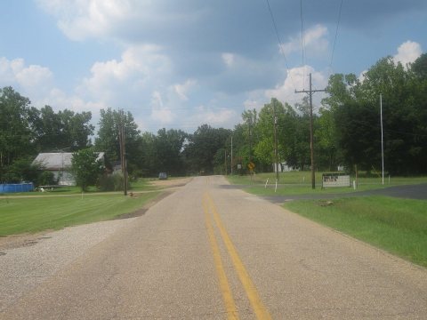 Revised photo of Ashland, LA, highway scene IMG 2120