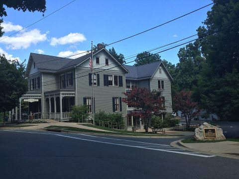 Penn Place, Garrett Park, MD 2015-07-22
