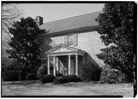 EAST ELEVATION, CLOSEUP OF ENTRANCE PORCH, TAKEN FROM SIDE - Bowlingly, State Route 18 vicinity, Queenstown, Queen Anne…