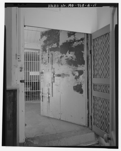Kent County Courthouse, Jail, Cross Street