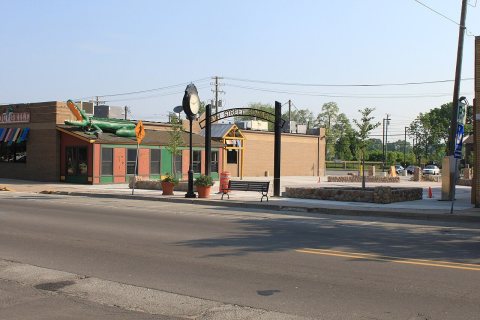 Belleville Michigan 4th Street Square