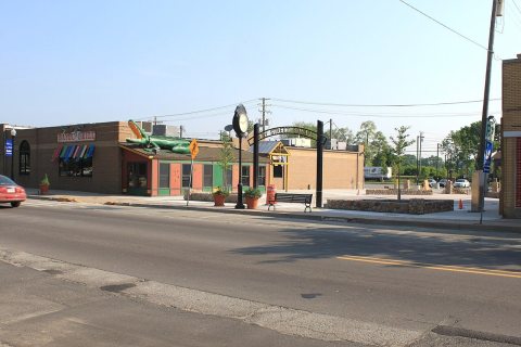 Bayou Grill ^ Main Street Square, 404 Main Street