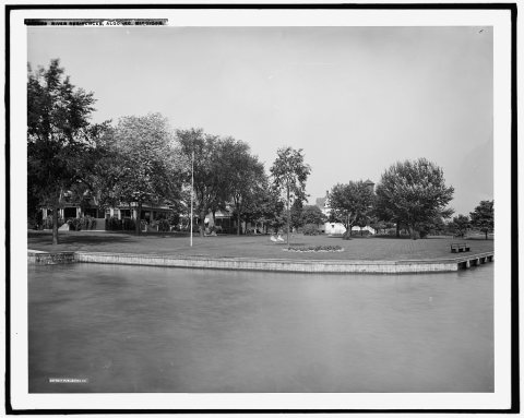 River residences