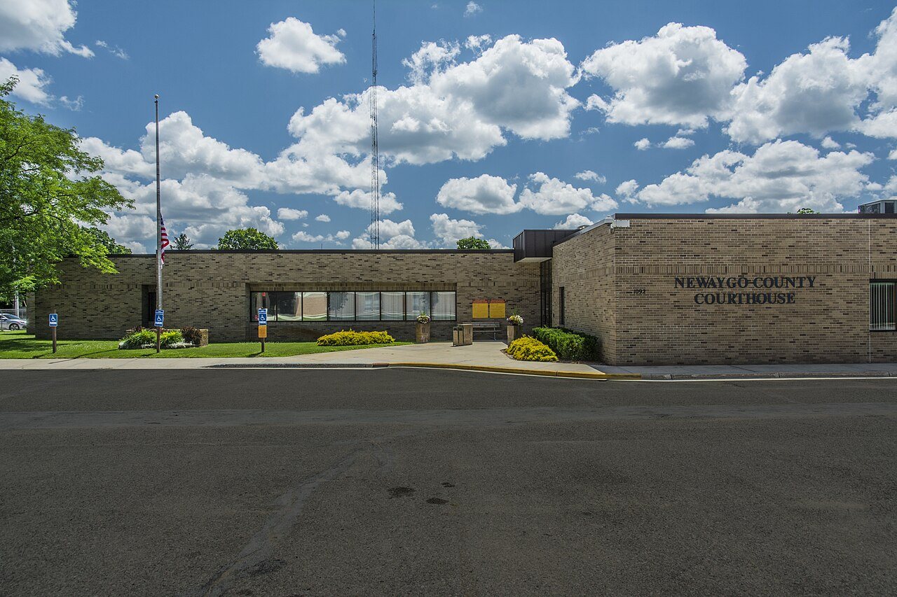 Newago County Courthouse