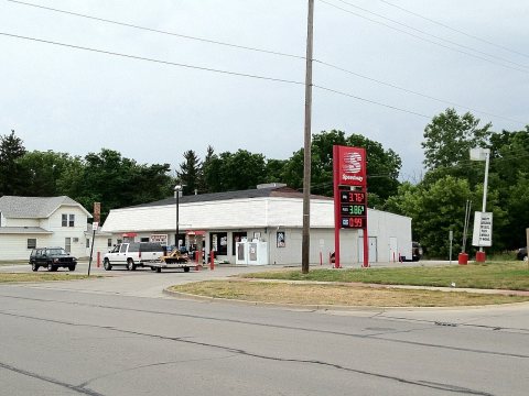 Smaller Speedway location in