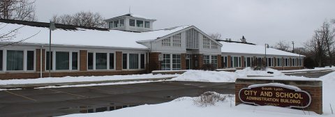 South Lyon Michigan City and School Administratrion Building