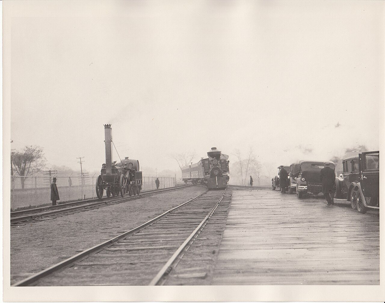 Presidential train approaching Smiths Creek station from Detroit