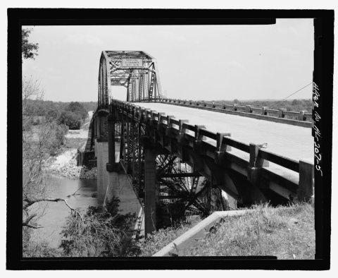 View of approach and main span, view northeast - Tutwiler Bridge, Spanning Tombigbee River on Alabama State Highway 9, …