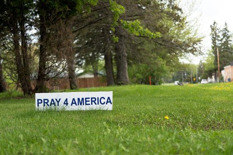 Pray 4 America sign in