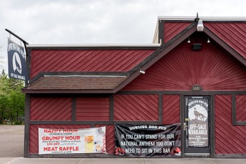 Howling Dog Pub in
