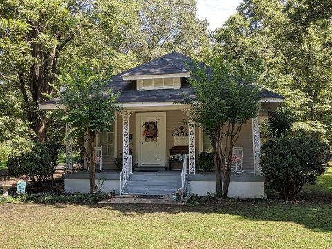 Chris Tompkins House